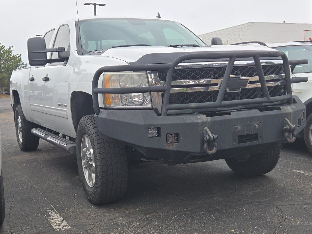 Used 2011 Chevrolet Silverado 3500 LT w/ Interior Plus Package AWD/4WD image 3