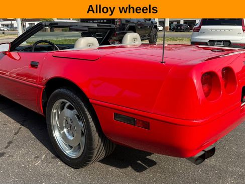 Used 1996 Chevrolet Corvette Convertible RWD image 6