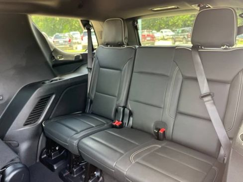 Used 2025 Chevrolet Tahoe Premier RWD image 30