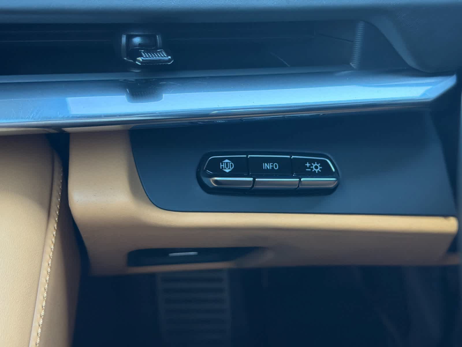 Used 2020 Chevrolet Corvette Stingray Premium Conv w/ 3LT Preferred Equipment Group RWD image 28