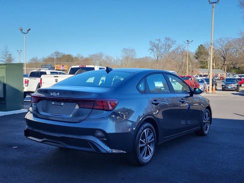 Used 2022 Kia Forte LXS image 5