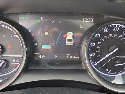 Used 2022 Toyota Camry XSE image 15