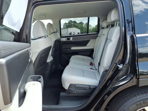 New 2026 Hyundai Santa Fe SEL FWD image 17