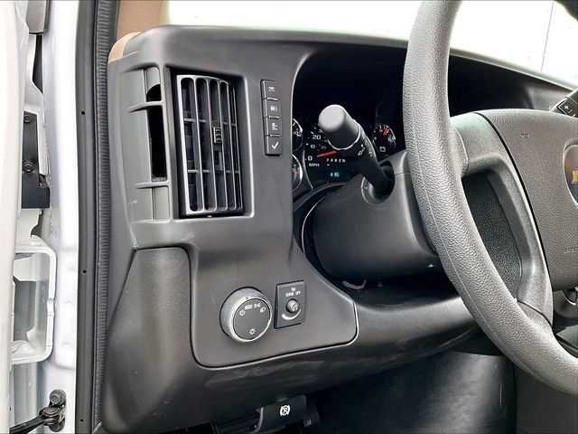 New 2026 Chevrolet Express 2500 RWD image 25