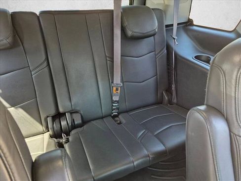 Used 2017 Cadillac Escalade Luxury RWD image 19