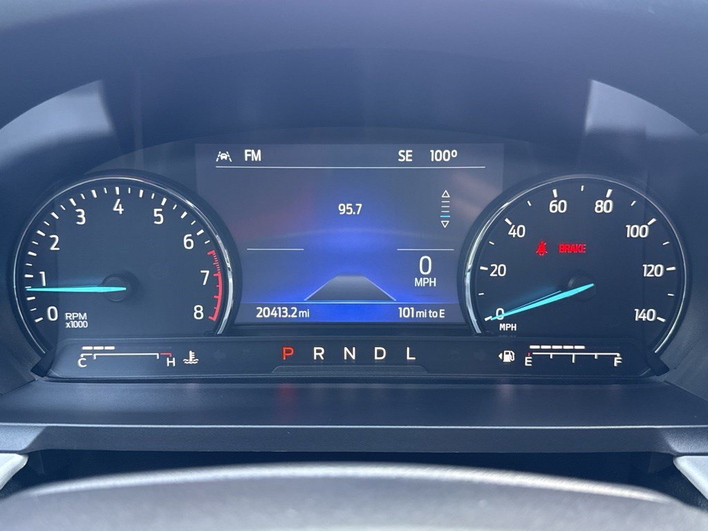 Used 2023 Ford Explorer XLT AWD/4WD image 17