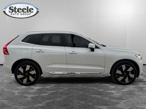 Used 2023 Volvo XC60 T8 Plus image 6