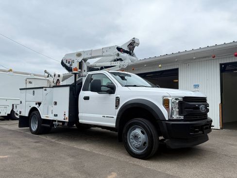 Used 2018 Ford F550 4x4 Regular Cab Super Duty image 4