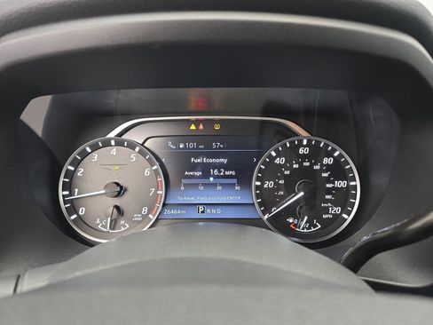 Used 2024 Nissan Titan SV w/ SV Bronze Edition Package image 22