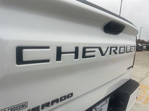 Used 2025 Chevrolet Silverado 1500 Custom w/ Turbomax Blackout Package image 10