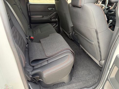 Used 2023 Nissan Frontier PRO-4X w/ Technology Package image 17