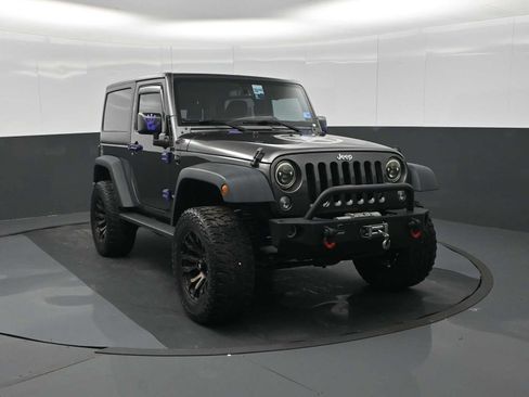 Used 2017 Jeep Wrangler Sport w/ Quick Order Package 24S AWD/4WD image 3