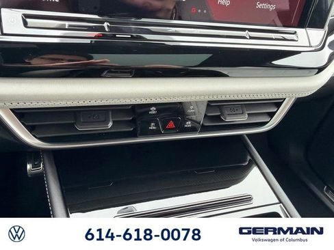 New 2026 Volkswagen Atlas Cross Sport SEL Premium R-Line AWD/4WD image 30