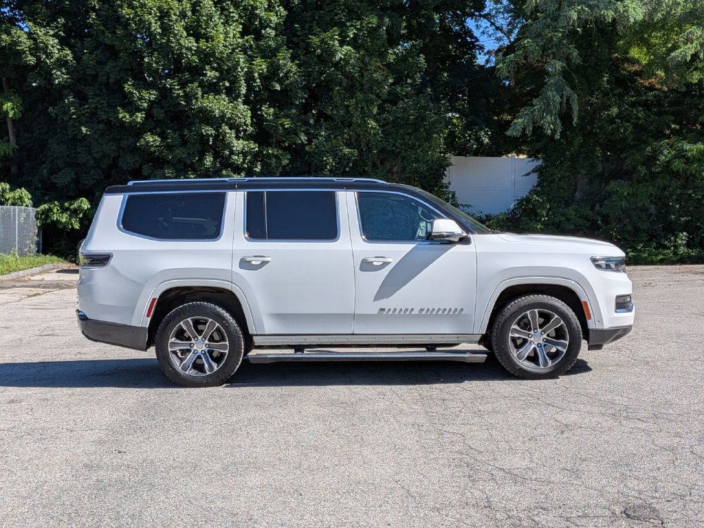 Used 2022 Jeep Grand Wagoneer Series I AWD/4WD image 2