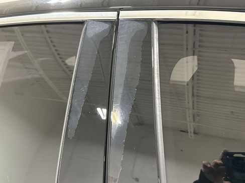 Used 2018 Chevrolet Malibu LT FWD image 32