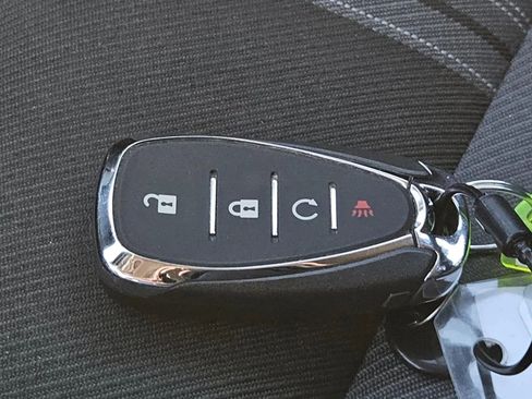 Used 2025 Chevrolet Blazer LT image 33