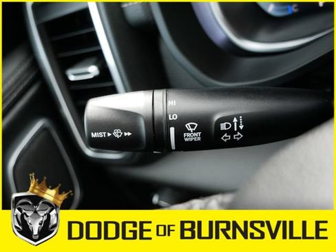 Used 2023 RAM 1500 Laramie AWD/4WD image 28