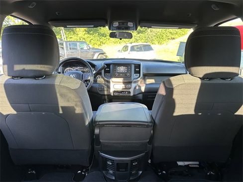 Used 2024 RAM 2500 Tradesman w/ Chrome Appearance Group image 10