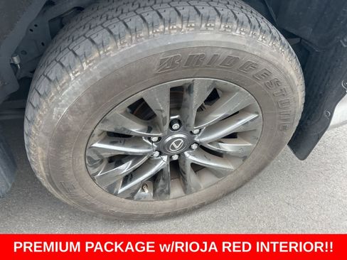 Used 2023 Lexus GX 460 Premium w/ Premium Package image 13