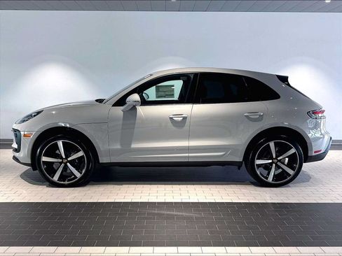 New 2026 Porsche Macan AWD/4WD image 2