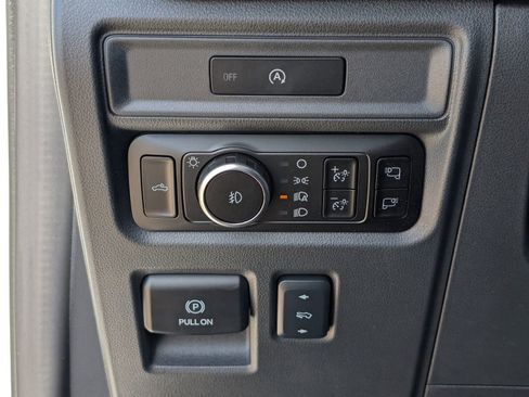 Used 2025 Ford F150 Lariat w/ Equipment Group 502A High image 24