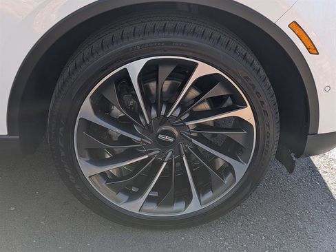 Certified 2022 Lincoln Aviator Reserve w/ Equipment Group 201A image 7