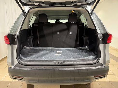 New 2026 Toyota Grand Highlander XLE image 11