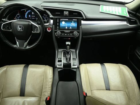 Used 2016 Honda Civic Touring image 19
