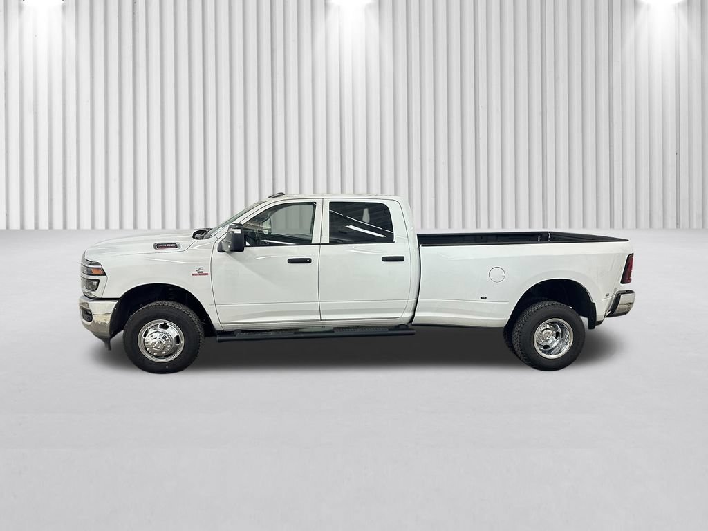 New 2026 RAM 3500 Tradesman AWD/4WD image 8