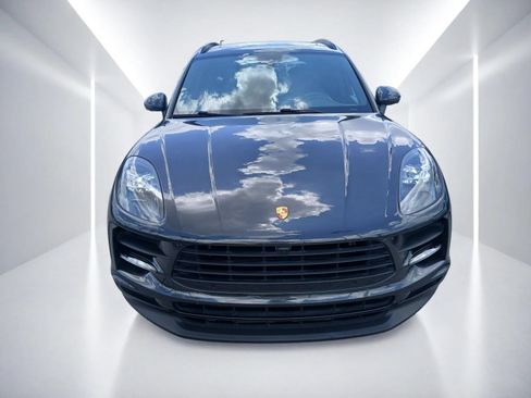 Used 2021 Porsche Macan AWD/4WD image 3