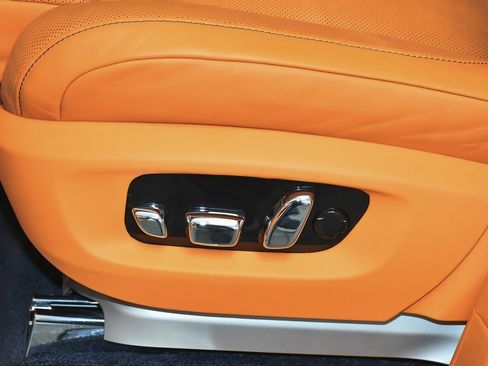 Used 2024 Rolls-Royce Cullinan image 61