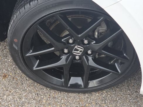 Used 2023 Honda Civic Sport image 10