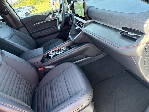 New 2026 Ford Explorer ST-Line w/ ST-Line Street Pack image 29