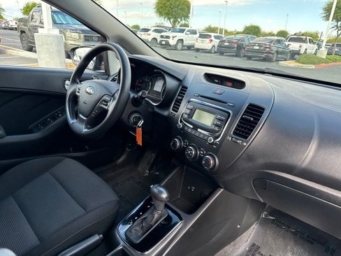 Certified 2017 Kia Forte LX FWD image 23