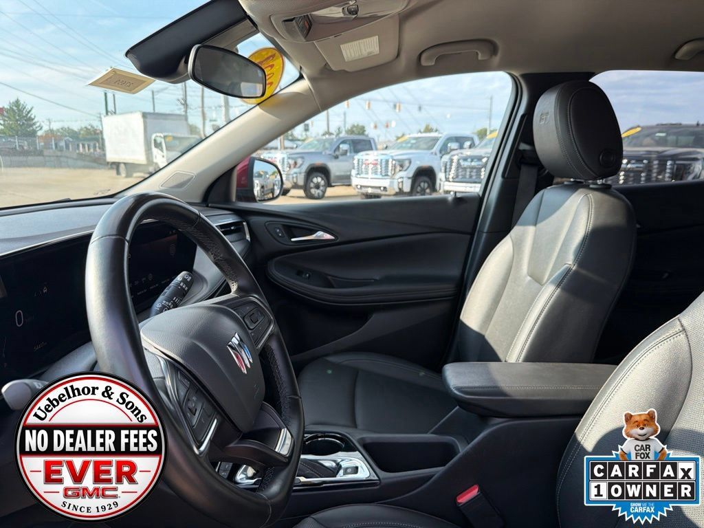 Used 2024 Buick Encore GX Sport Touring AWD/4WD image 21