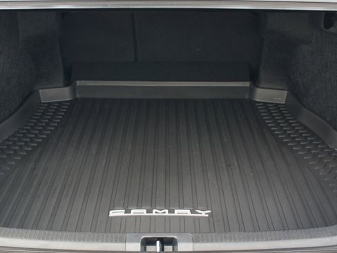 Used 2026 Toyota Camry Hybrid image 16