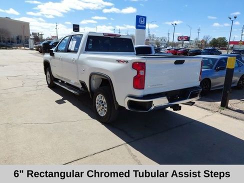 Used 2025 Chevrolet Silverado 2500 LT w/ Convenience Package AWD/4WD image 7