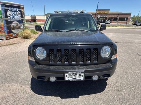 Used 2015 Jeep Patriot Sport w/ Power Value Group FWD image 2