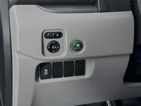 Certified 2017 Honda Pilot LX image 10