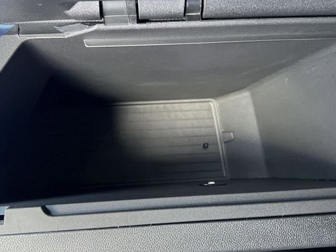 New 2026 Chevrolet Equinox EV LT image 26