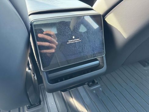 Used 2025 Tesla Model 3 Long Range image 11