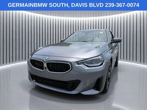 Used 2025 BMW 230i Coupe w/ Convenience Package RWD image 9