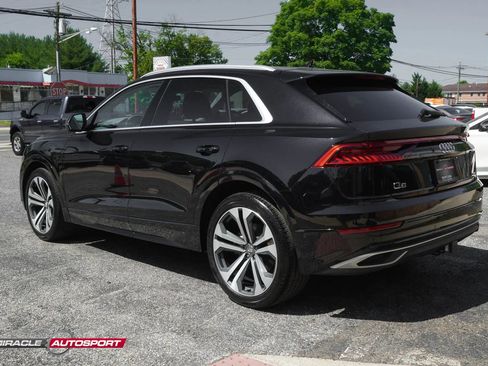Used 2019 Audi Q8 Prestige image 5