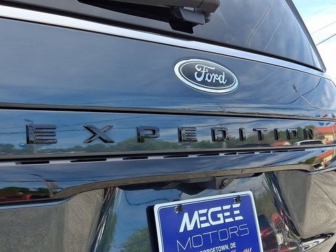 Used 2024 Ford Expedition Limited AWD/4WD image 30