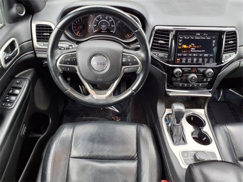 Used 2019 Jeep Grand Cherokee Limited image 10