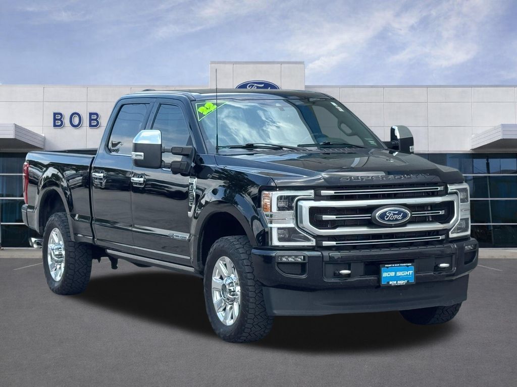 Used 2022 Ford F350 Platinum AWD/4WD image 2