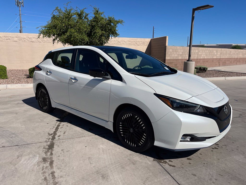 Used 2025 Nissan Leaf SV Plus FWD image 3