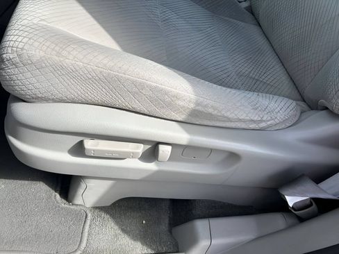 Used 2016 Honda Odyssey LX image 20