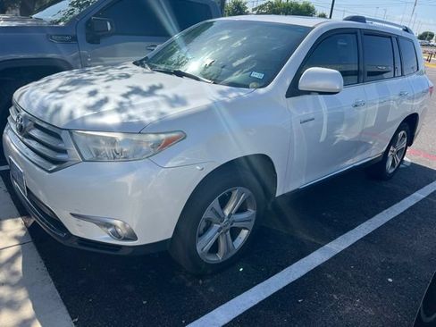 Used 2012 Toyota Highlander Limited FWD image 1
