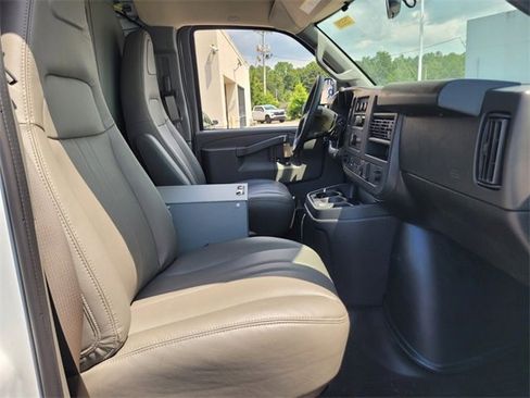 New 2025 Chevrolet Express 2500 WT w/ Driver Convenience Package image 10